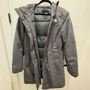 The North Face Women's Insulated Parka Jacket - Gray